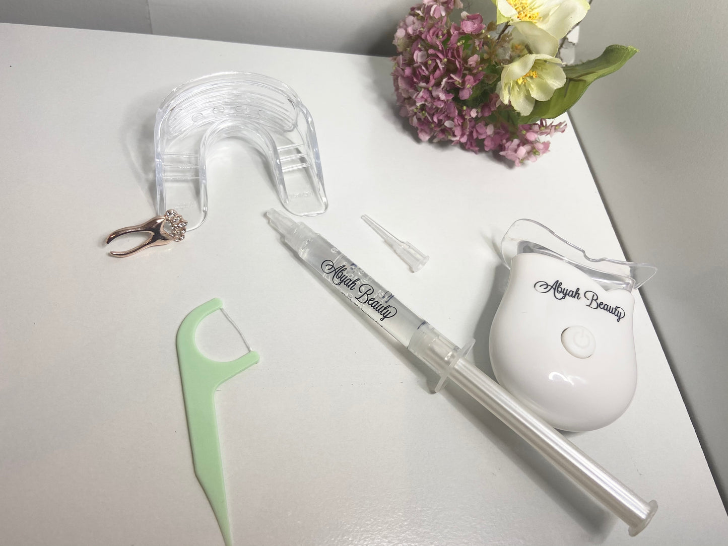 Abyah Beauty Teeth Whitening Kit (PRE-ORDER)