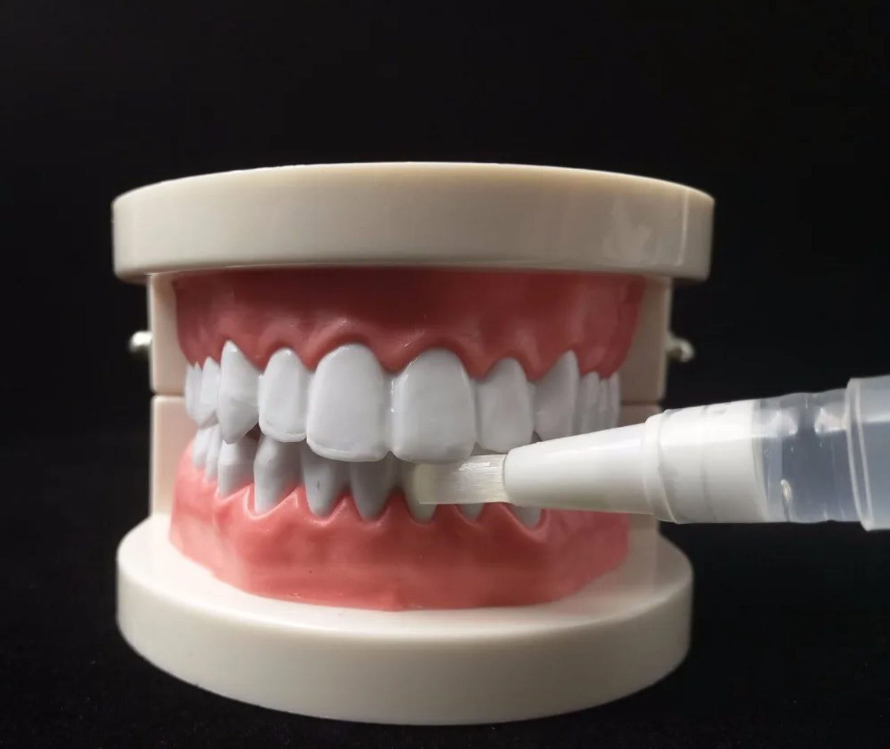 Abyah Beauty Teeth Whitening Pens (PRE-ORDER)